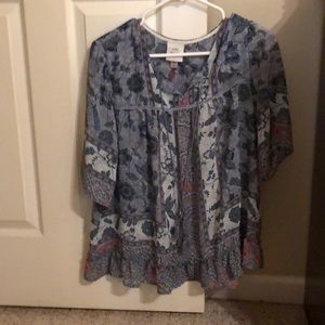 Super cute flowy top, excellent condition
